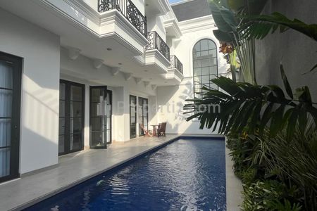 For Sale Luxury House with American Classic Style Inside Compound at Cilandak, Jakarta Selatan