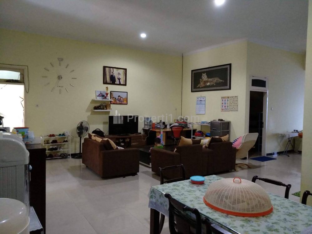 Rumah Dijual/Disewakan Lebak Timur Tambaksari Surabaya Timur Siap Huni Kondisi Bagus Furnish
