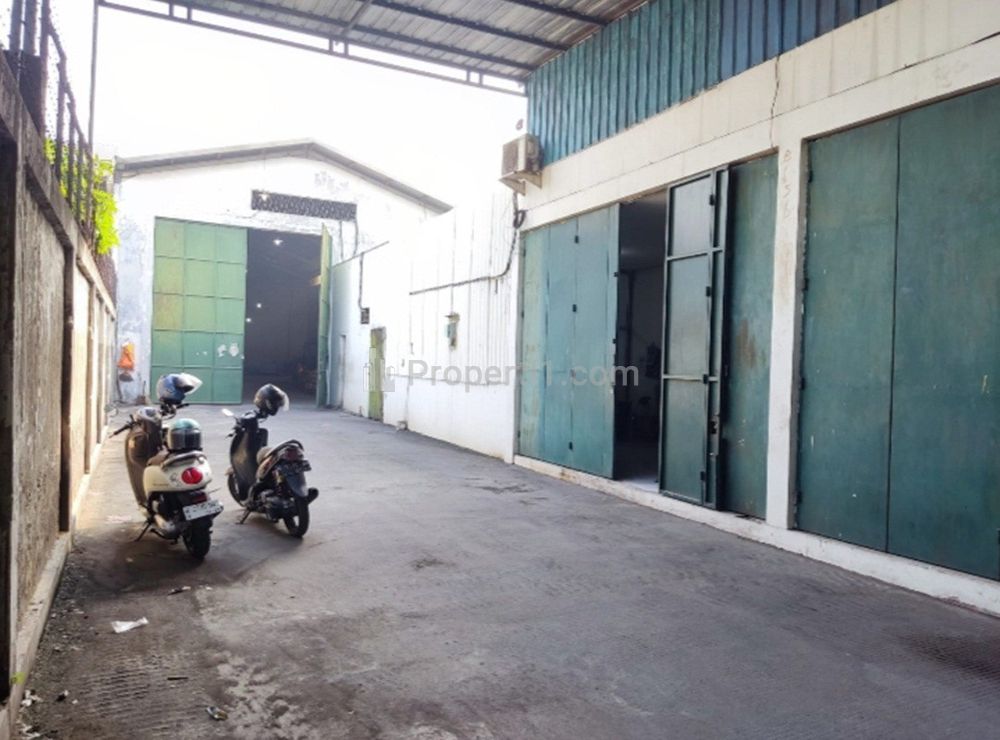 Jual atau Sewa Gudang Luas Strategis di Raya Trosobo Sidoarjo
