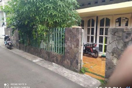 Jual Rumah di Daerah Tebet Jakarta Selatan Tipe 8 Bedroom