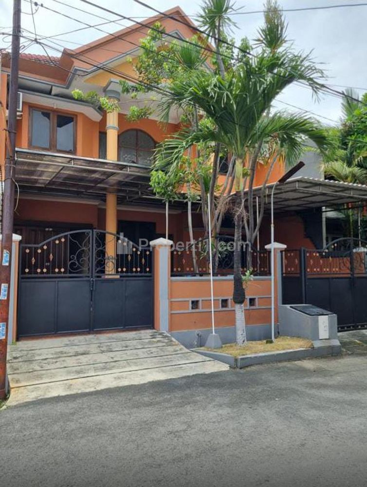 Dijual Rumah Cantik Kondisi Terawat Lokasi di Jemursari Timur Surabaya Selatan