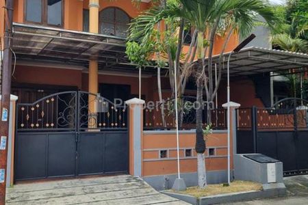 Dijual Rumah Cantik Kondisi Terawat Lokasi di Jemursari Timur Surabaya Selatan