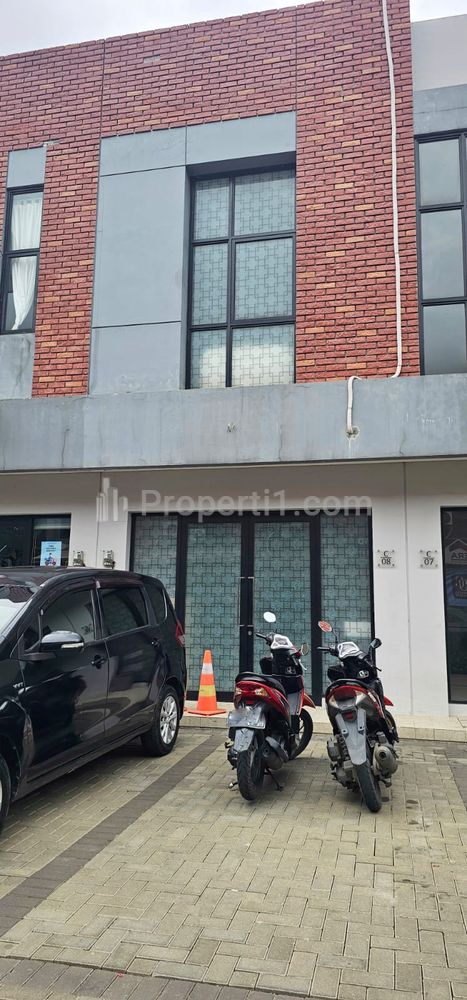 Disewakan Ruko YC HUB BSD Tangerang Selatan, Unit Bersih, Big Exposure