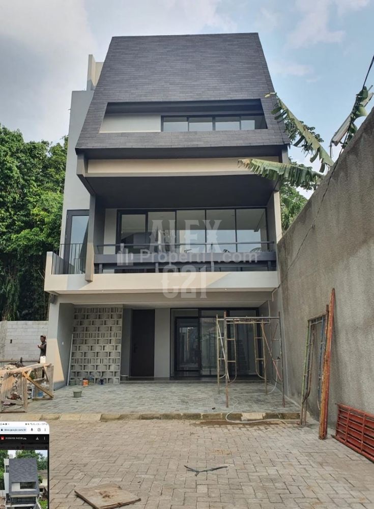 For Sale Town House di Kemang Mampang Prapatan Jakarta Selatan