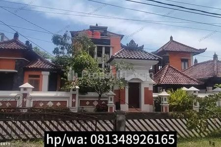 Dijual Cepat Rumah Mewah Ada Kolam Renang di Pontianak