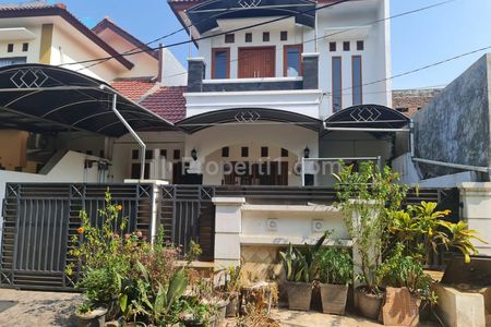 Dijual Rumah di Taman Harapan Baru, Pejuang, Medan Satria, Kota Bekasi, Jawa Barat