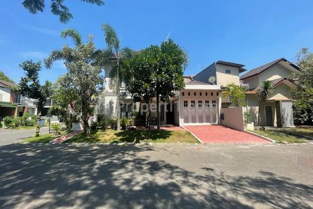 Dijual Rumah Cantik Hook 2 Lantai Lokasi Puri Surya Jaya Gedangan Sidoarjo Siap Huni