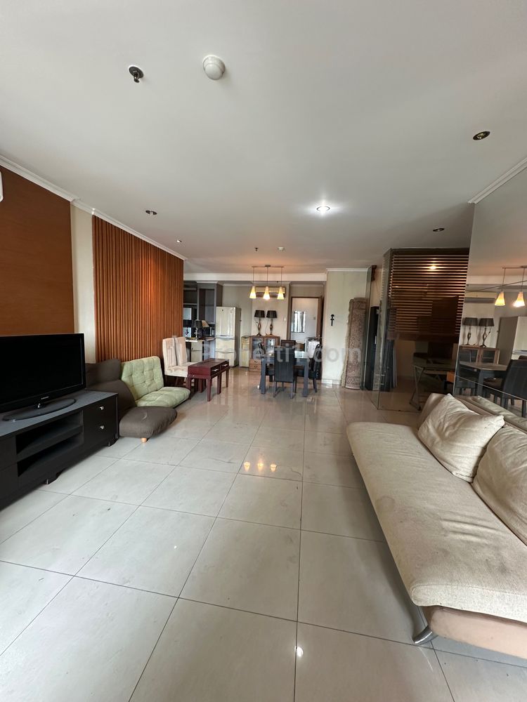 Jual Apartemen Hampton Park Type 3BR + Study Room + Maidroom
