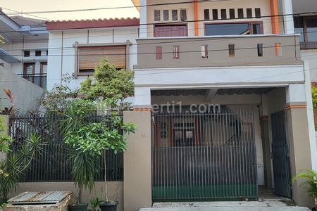 Jual Rumah Siap Huni Komplek Karang Pola, 40 m ke Jalan Raya Ragunan, Jakarta Selatan