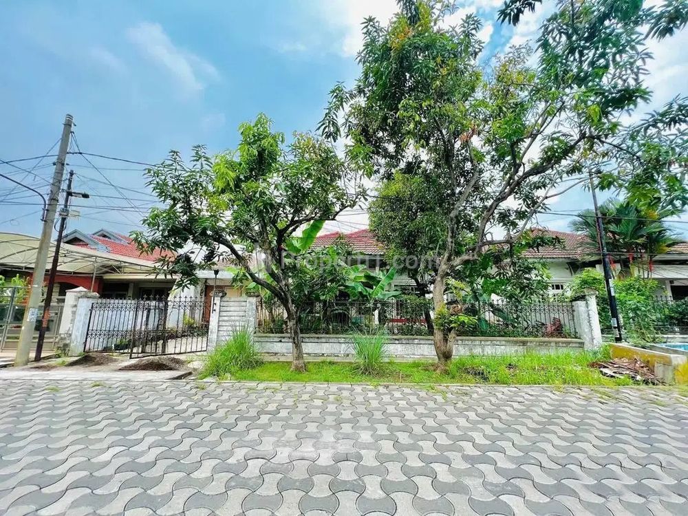 Jual Rumah Lama Luas di Jalan Manyar Indah Kota Surabaya