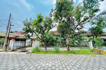 Jual Rumah Lama Luas di Jalan Manyar Indah Kota Surabaya