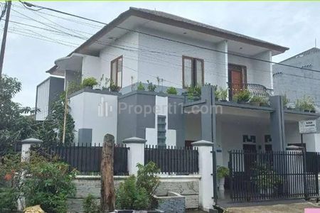 Jual Rumah Hook Bagus di Kawasan Manjahlega Kota Bandung