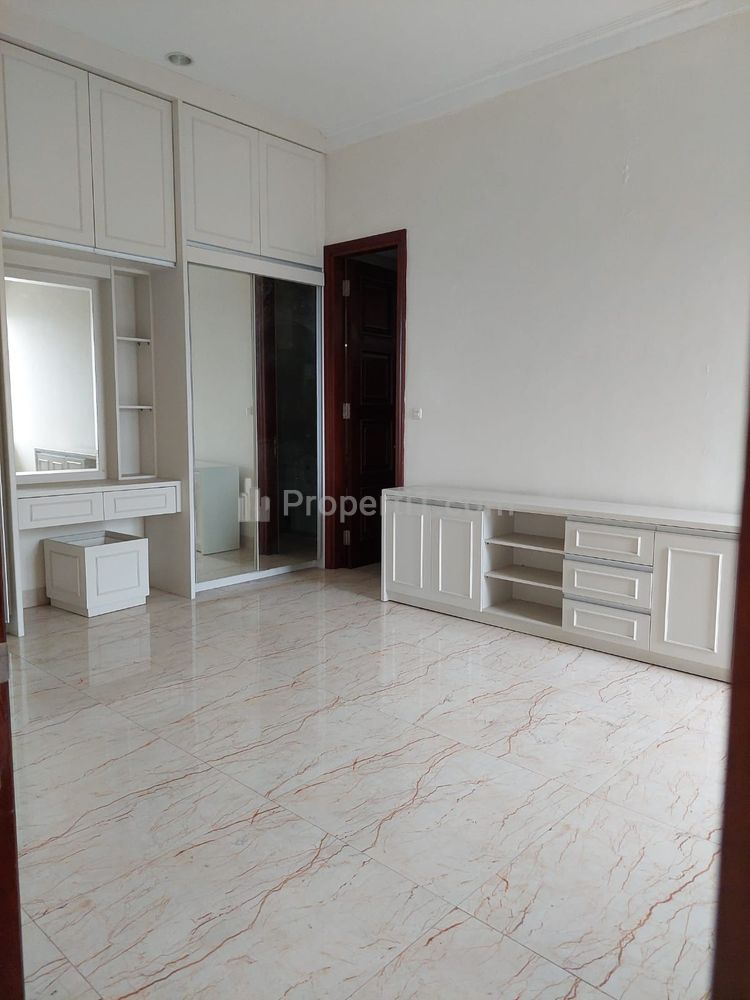 Jual Rumah di Pantai Mutiara, Jakarta Utara