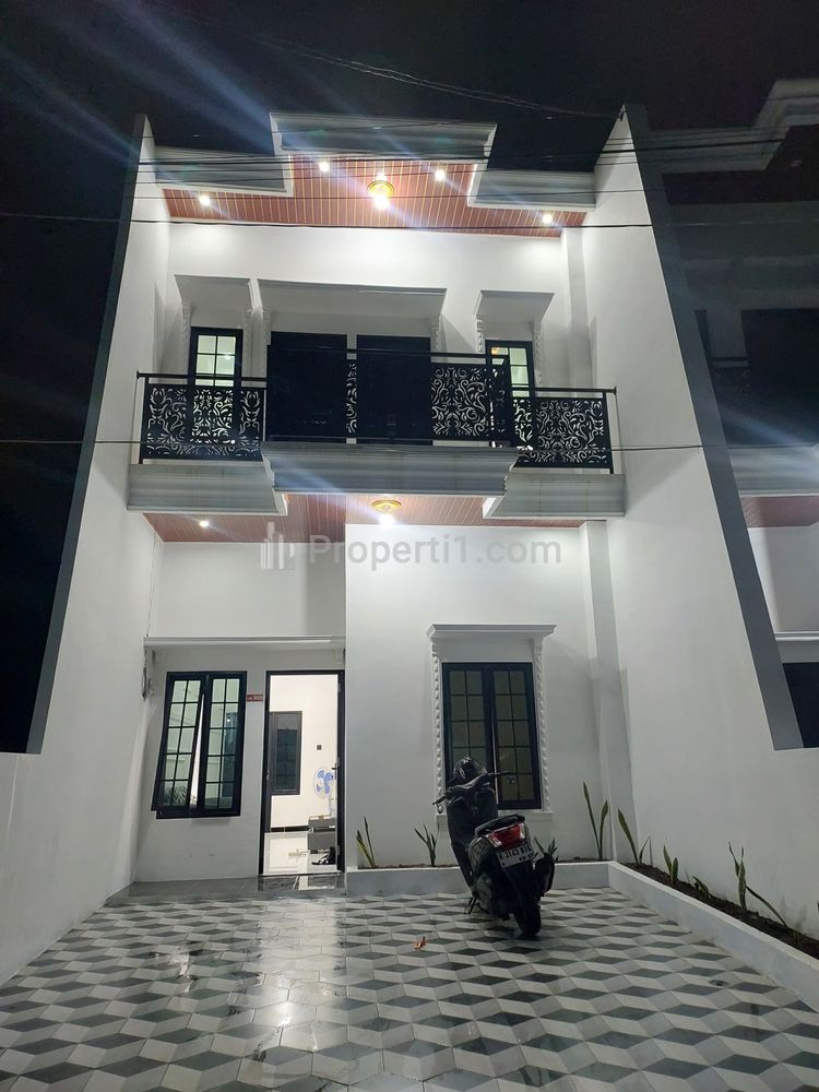 Dijual Rumah Baru Harga Promo 2 Lantai di Gajahmungkur Semarang, Bebas Atur Tata Ruang