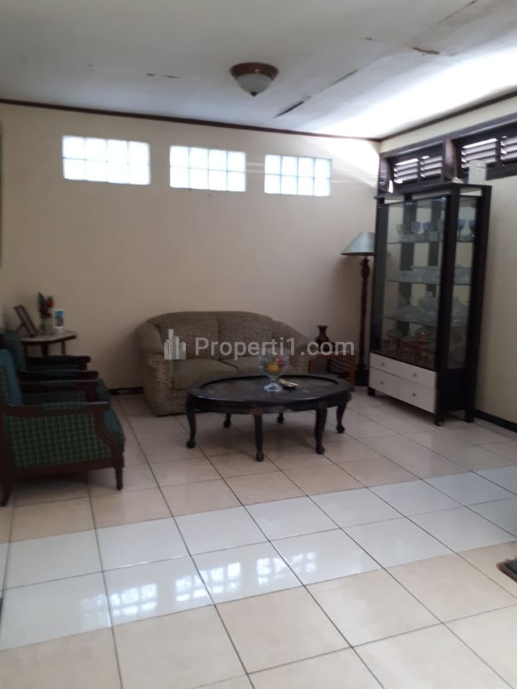 Rumah Dijual Lokasi Strategis di Kebayoran Baru, Jakarta Selatan