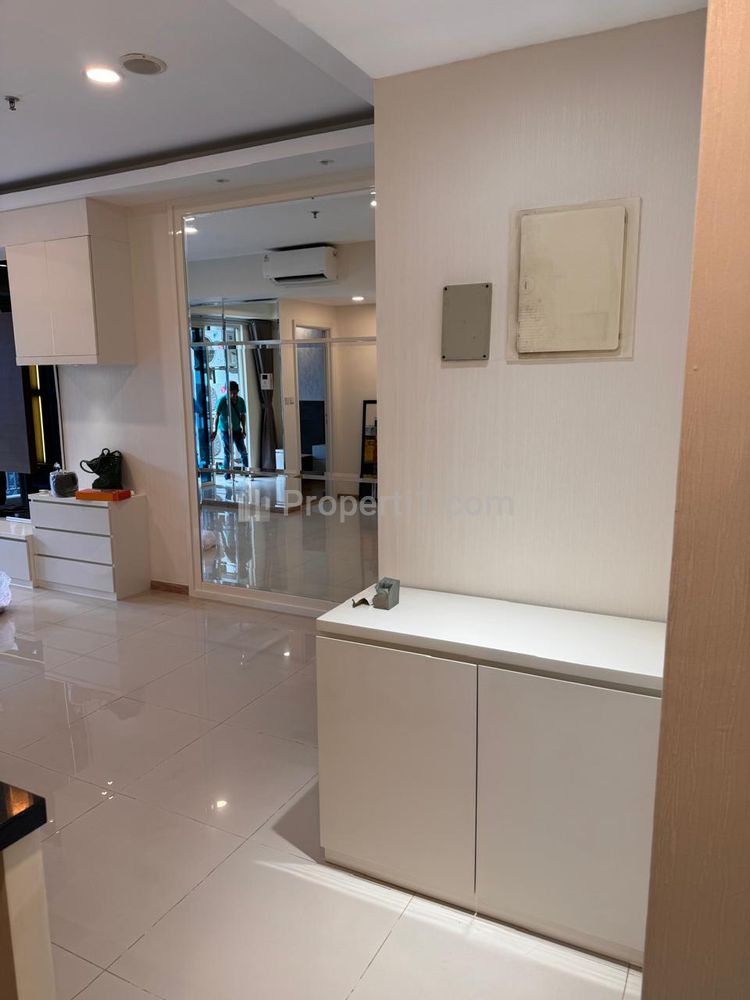 Jual Apartemen Casa Grande Residence Tower Mirage Tipe 2 Bedroom Direnov Menjadi 1BR + Walking Closet