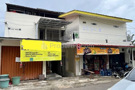 Dijual Cepat Kost Aktif 40 Kamar dan 3 Kios di Depok