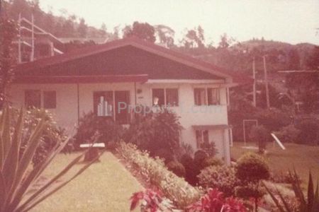 Dijual Villa di Jalan Raya Puncak - Gadog, Ciloto, Cipanas, Cianjur, Bogor, Jawa Barat