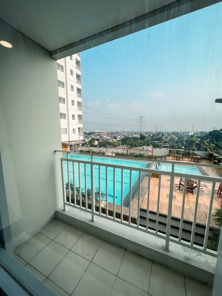 Disewakan Apartemen Studio Luas Furnish Siap Huni Tinggal Bawa Koper di Karang Tengah