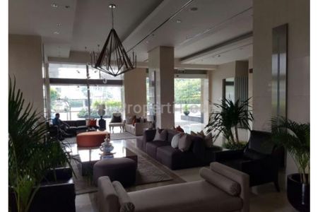 Sewa Luxurious Apartemen Somerset Permata Berlian – 2+1 Bedrooms Luas 137 m2 Modern & Fully Furnished