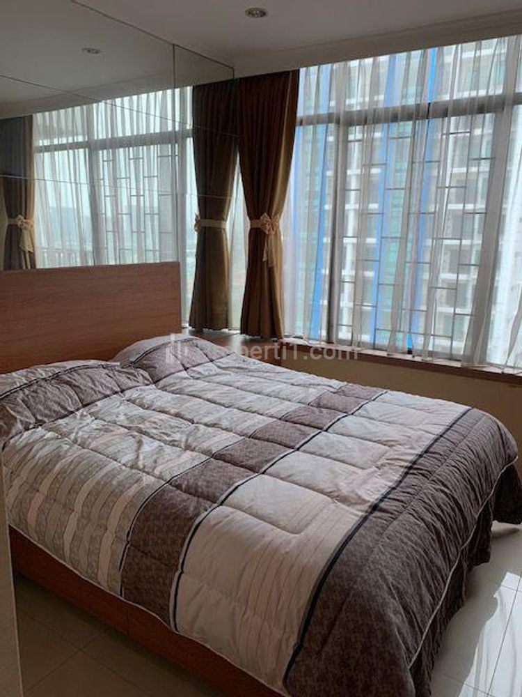 For Rent Apartment Hamptons Park Near Jakarta International School - 2BR Full Furnished