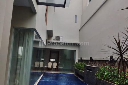 Jual Rumah Siap Huni Townhouse Ada Kolam Renang di Kemang, Dekat Cilandak, Ampera, Simatupang, Pasar Minggu, Jakarta Selatan