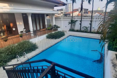 Dijual Rumah Mewah di Villa Palma, Pejaten Barat, Jakarta Selatan