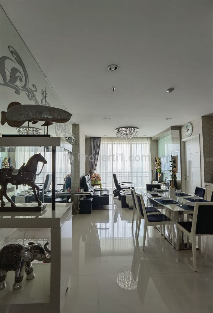 Disewakan Apartemen Central Park Residences, 3+1BR Furnish Luas 112,7 m2