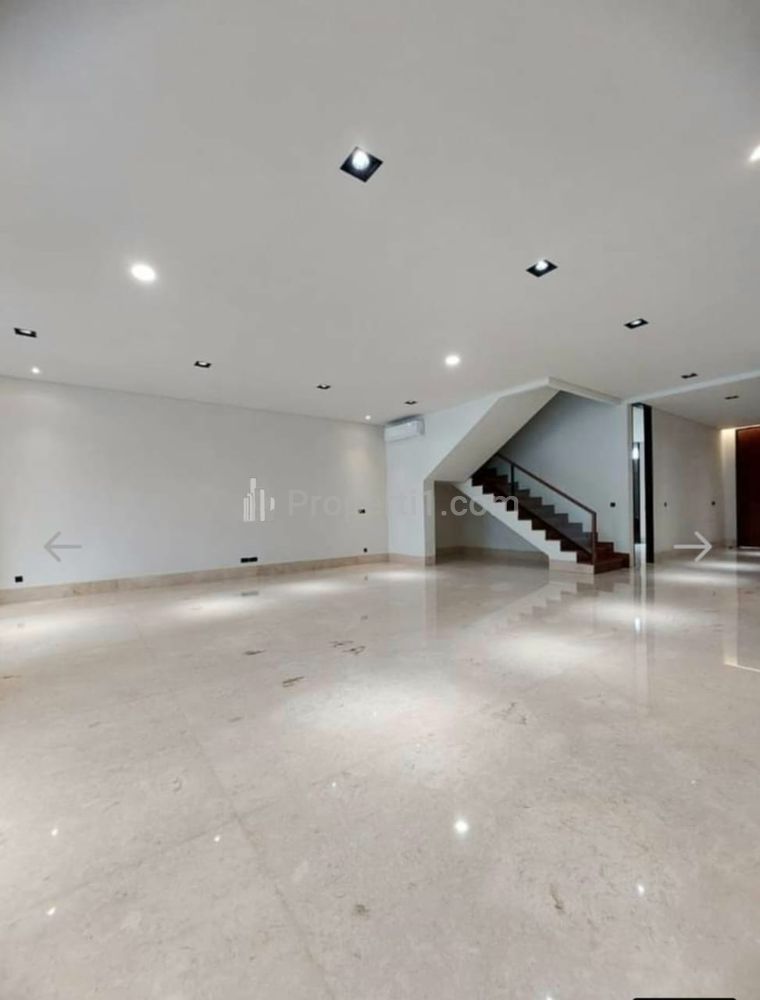 Jual Rumah Baru Mewah Ada Kolam Renang di Kemang, Akses Dua Mobil, Dekat Ampera, Cilandak, Simatupang, Pasar Minggu, Jakarta Selatan