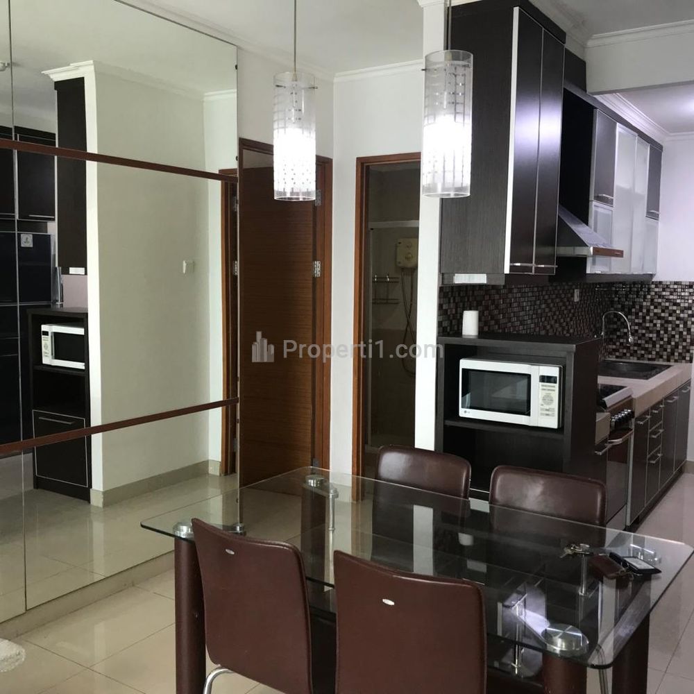 Sewa Apartemen Hamptons Park Dekat Sekolah JIS - 2+1 BR Full Furnished