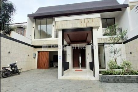 Jual Rumah Baru Mewah Ada Kolam Renang di Kemang, Akses Dua Mobil, Dekat Ampera, Cilandak, Simatupang, Pasar Minggu, Jakarta Selatan