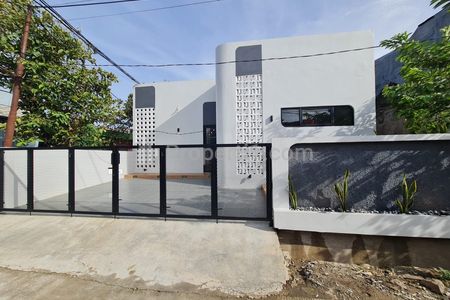 Dijual Rumah Baru dan Kekinian di Bekasi Timur Regency Blok E