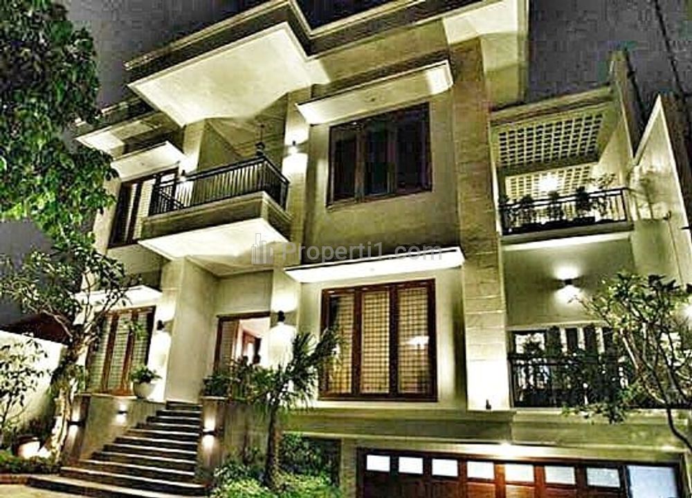 Jual Rumah Mewah SHM di Menteng, Ada Kolam Renang, Strategis, Dekat Sudirman, Thamrin, Jakarta Pusat