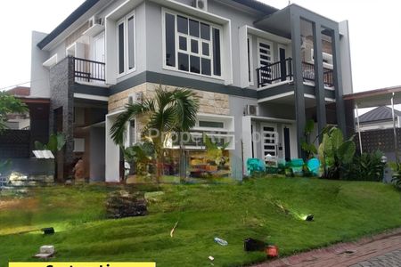 Dijual Rumah Villa Taman Telaga Citraland Dekat GWALK Citraland, Sekolah Ciputra, Patung Merlion, Surabaya Barat