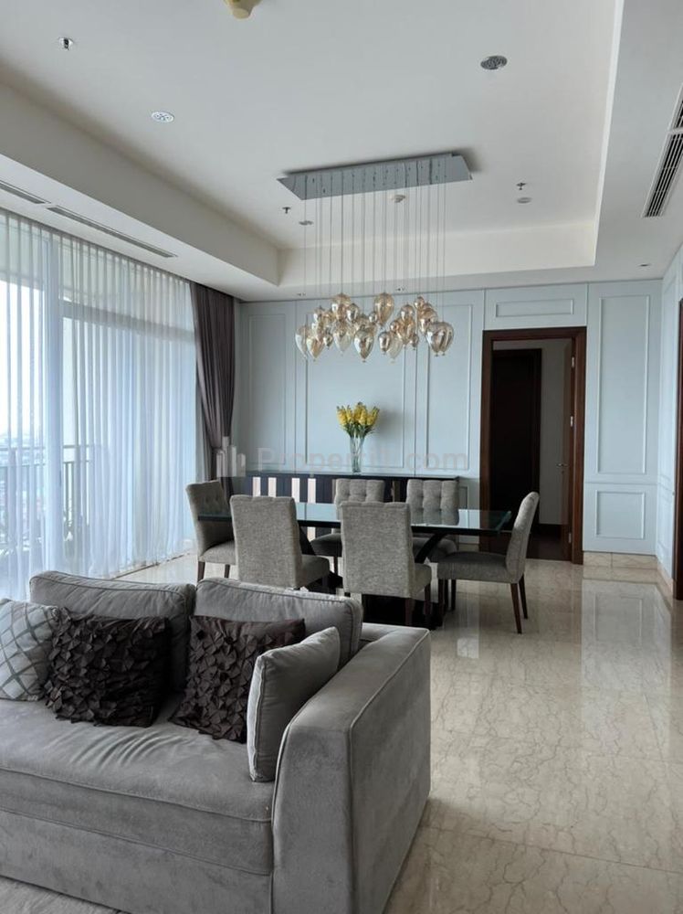 For Rent Apartment Pakubuwono Signature Strategic Location In South Jakarta - 4+1 BR Fully Furnished
