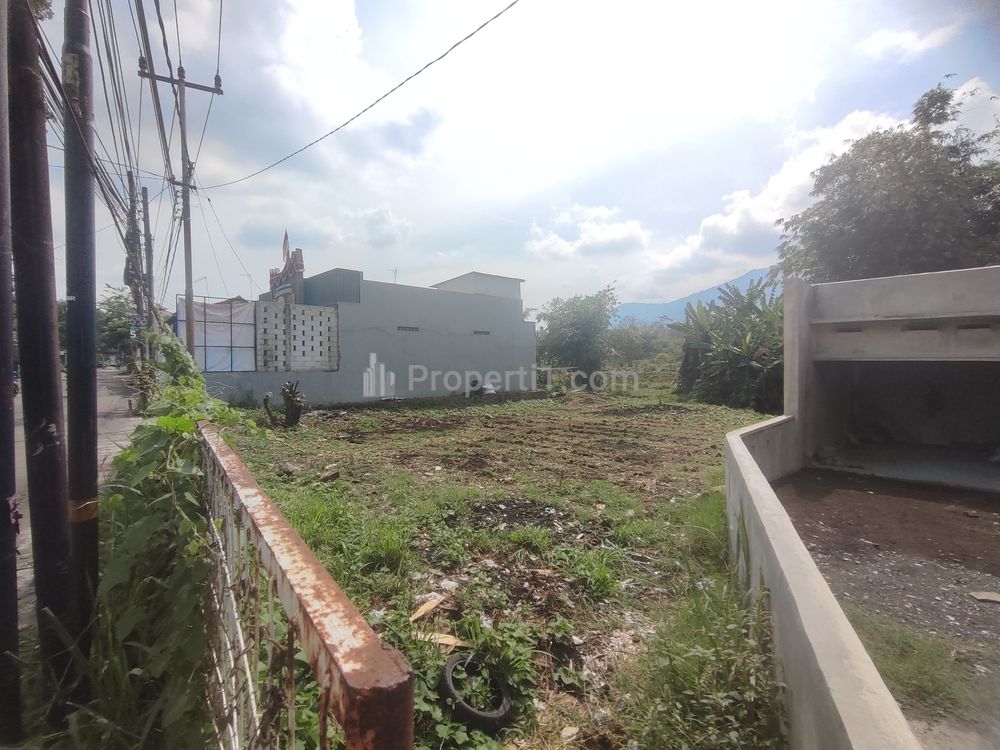 Jual Tanah Pinggir Jalan Utama Sayang Jatinangor Sumedang, 657m2 Cocok untuk Usaha