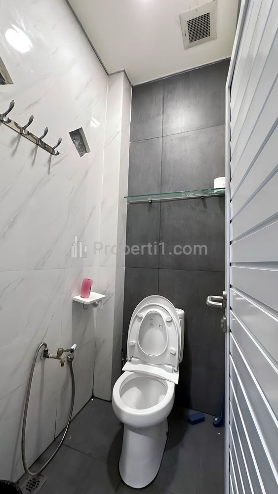 Jual Ruko di Komplek Mutiara Taman Palem, Jalan Raya Outer Ring Road, Cengkareng, Jakarta Barat