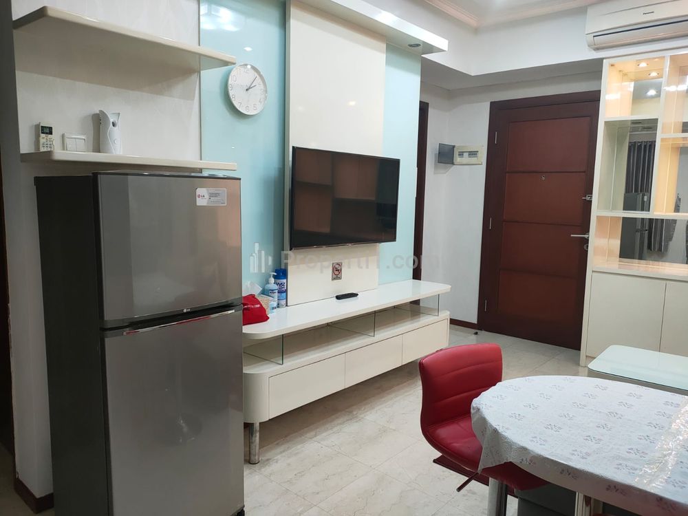 Disewakan Apartemen Royal Mediterania Garden, 2+1BR Furnish Luas 53,5 m2