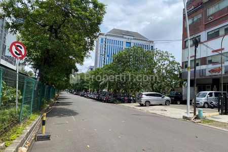 Dijual Ruko Gandeng di Puri Britania Jalan Puri Ayu, Puri Indah, Kembangan Selatan, Kembangan, Jakarta Barat