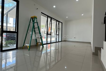 Jual Rumah di PIK 2 Cluster Georgia Tipe 3+1BR Unfurnish Ukuran 80 m2