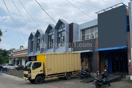 Dijual Ruko 2 Lantai Lokasi Amparan Jati Bogor Barat Strategis