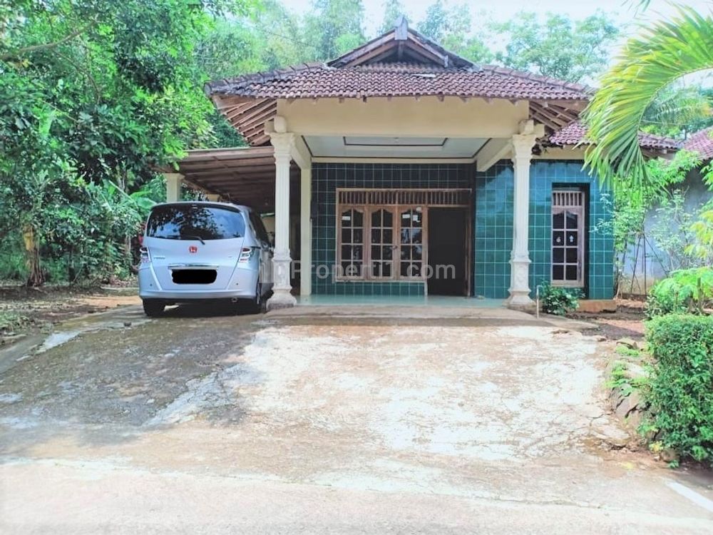 Dijual Murah Rumah 670m² Hanya 250 Juta di Karanganyar