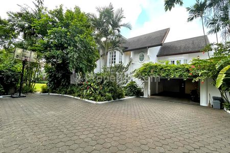 Disewakan Compound House Mewah di Area Kemang Jakarta Selatan STD562