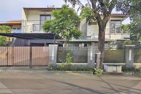 Dijual Rumah Bisa untuk Kantor di Kebayoran Baru Jakarta Selatan STDN153