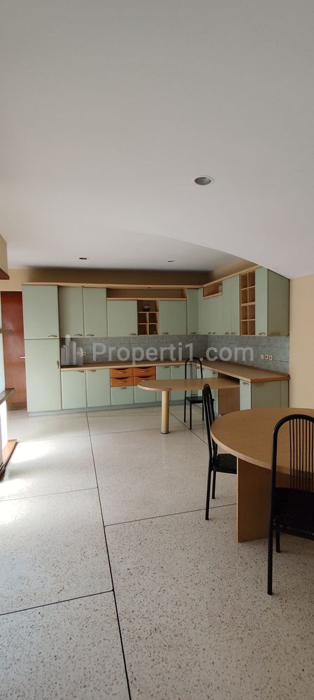 Sewa Murah Rumah Siap Huni di Menteng, Dekat Sudirman, Thamrin, Bisa untuk Kantor, Jakarta Pusat