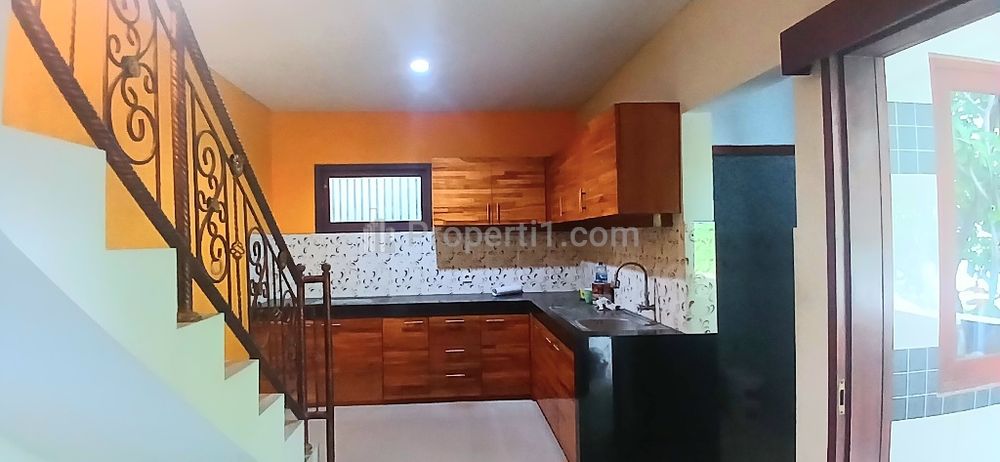Disewakan Rumah 4 Kamar Tidur di Jalan Kebo Iwa Padangsambian Denpasar Bali