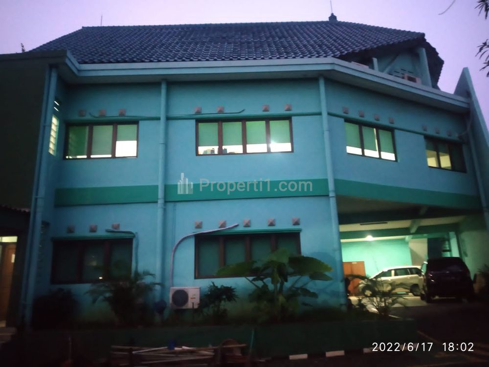 Dijual Gedung di Jalan Perjuangan, Kebon Jeruk, Jakarta Barat