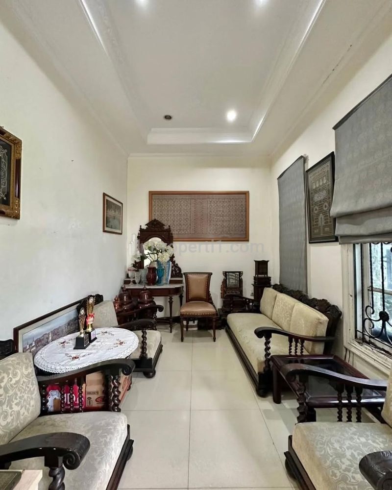Jual Rumah Modern Classic di Cipete Jakarta Selatan - 4 Kamar Tidur