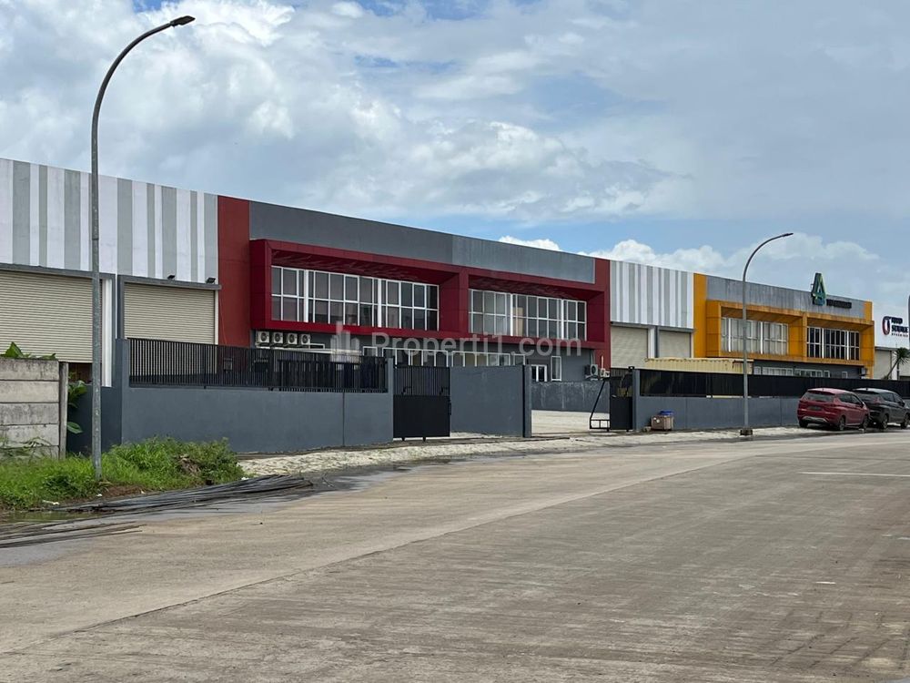 Dijual Gudang Sudah Ijin Industri Dekat Tol Serbaraja di Legok Tangerang