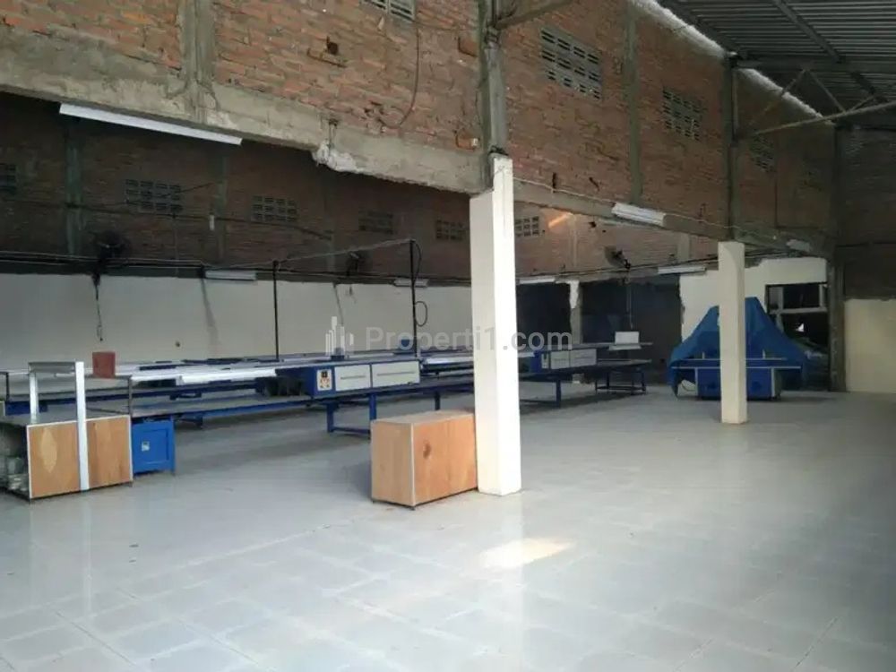 Dijual Gudang Luas 1643 m2 Siap Pakai Harga Nego Lokasi di Kudus Jawa Tengah